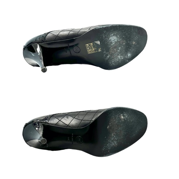 CHANEL BLACK PATENT LEATHER & QUILTED LEATHER OXFORD BROGUE BOOTIES HEELS - Picture 14 of 16